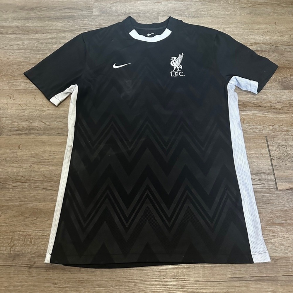 Nike Mens Liverpool FC Dri-FIT Training Jersey Black White Chevron Size M 24
